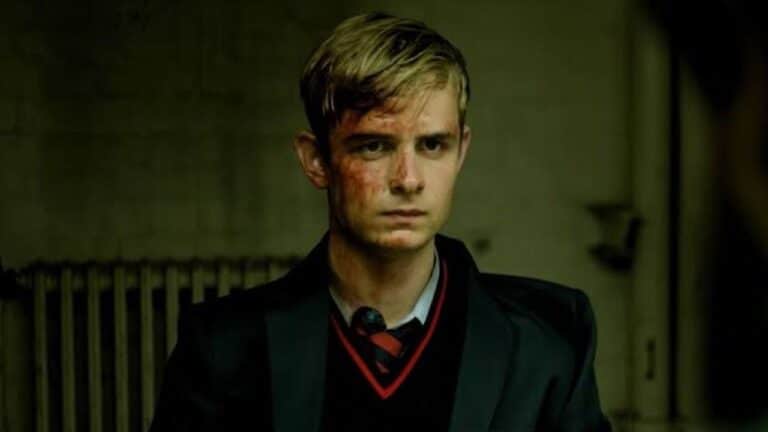 Ian Rider Alex Rider Inspirada em saga literária, essa série tem ação desde o 1° minuto